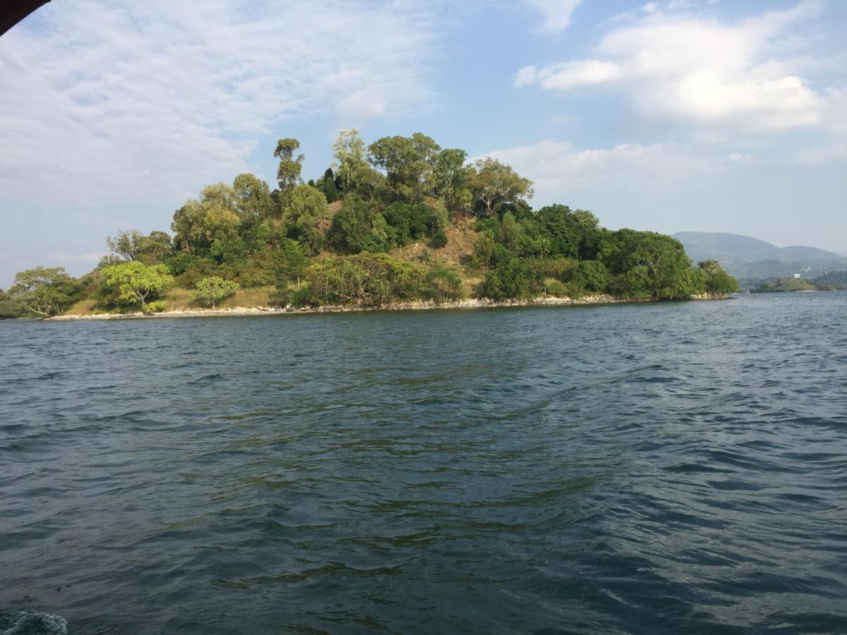 Inn On The Lake Kibuye Extérieur photo