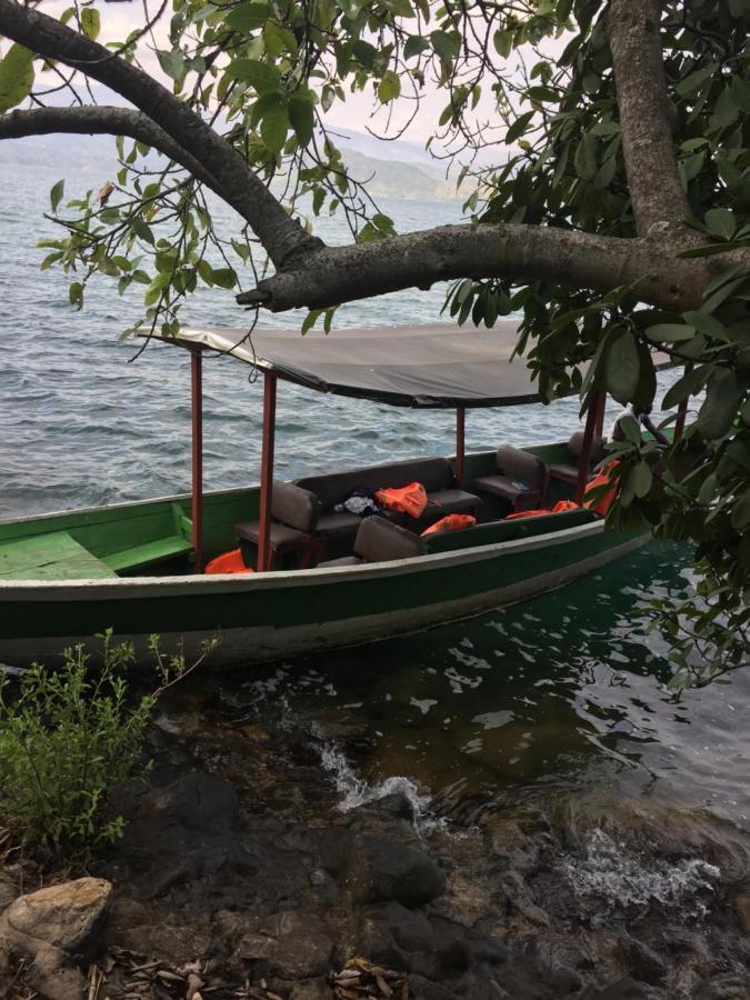 Inn On The Lake Kibuye Extérieur photo
